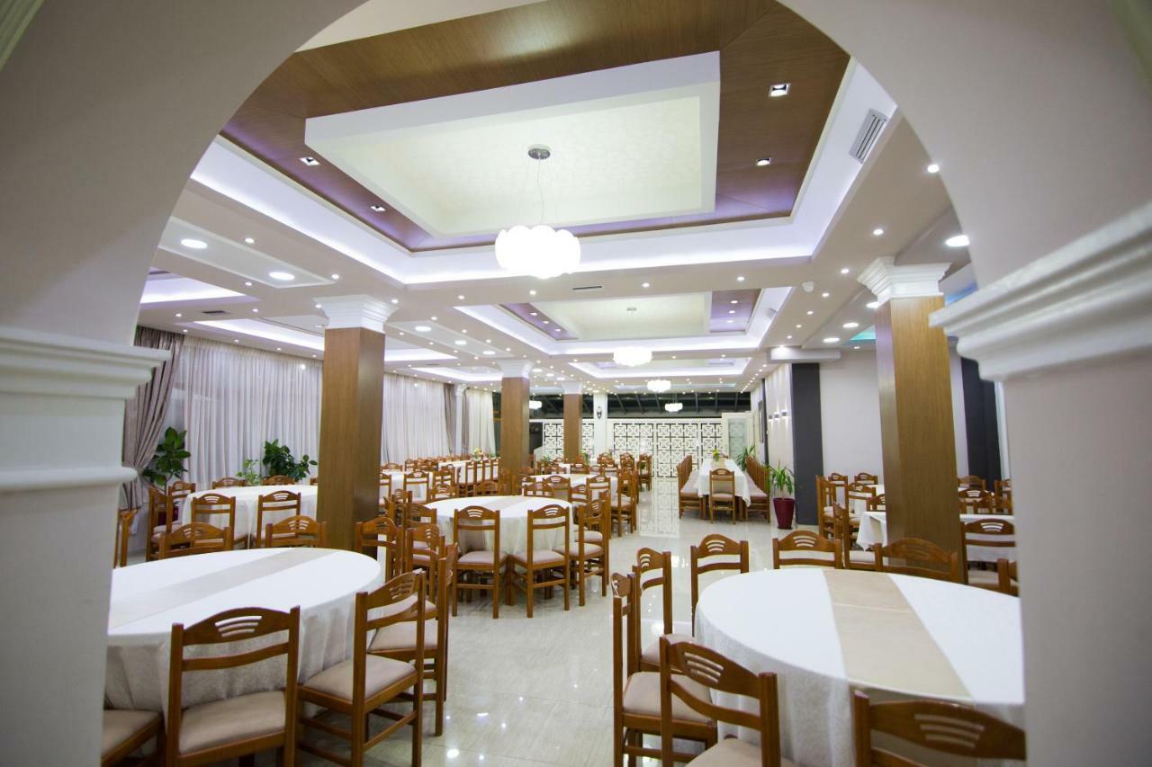 Dea Hotel 2002 Korça Kültér fotó