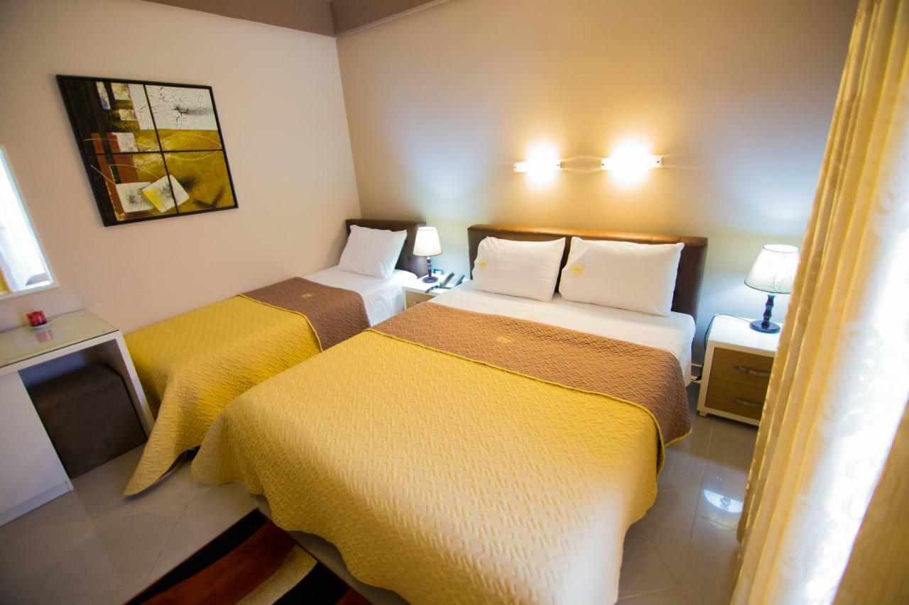 Dea Hotel 2002 Korça Kültér fotó