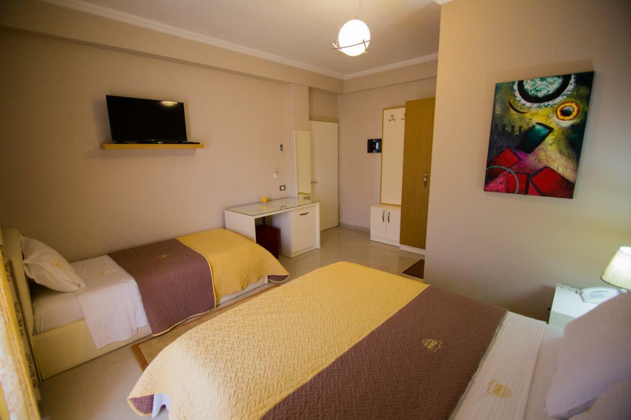 Dea Hotel 2002 Korça Kültér fotó