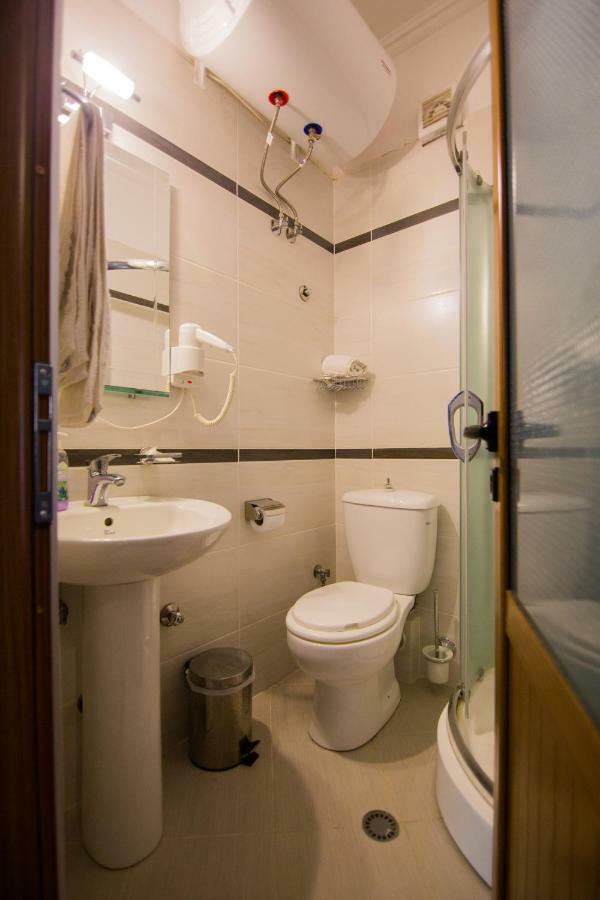 Dea Hotel 2002 Korça Kültér fotó
