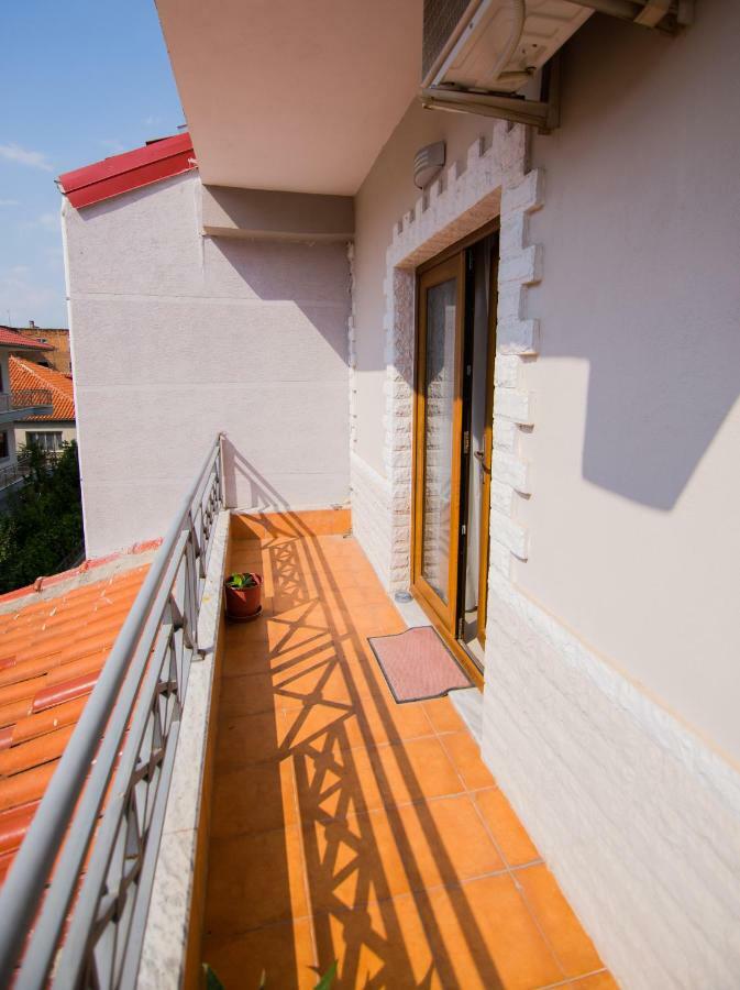 Dea Hotel 2002 Korça Kültér fotó