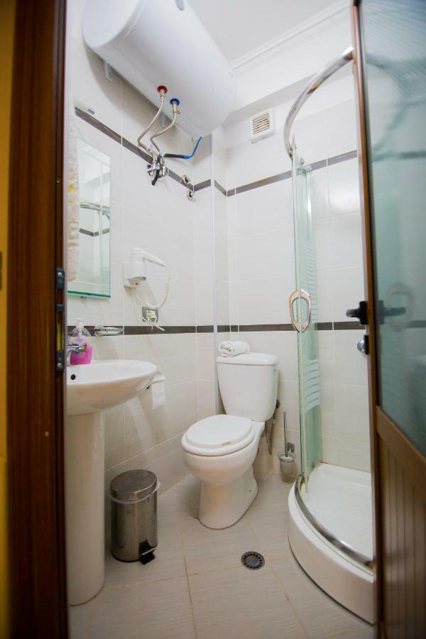 Dea Hotel 2002 Korça Kültér fotó