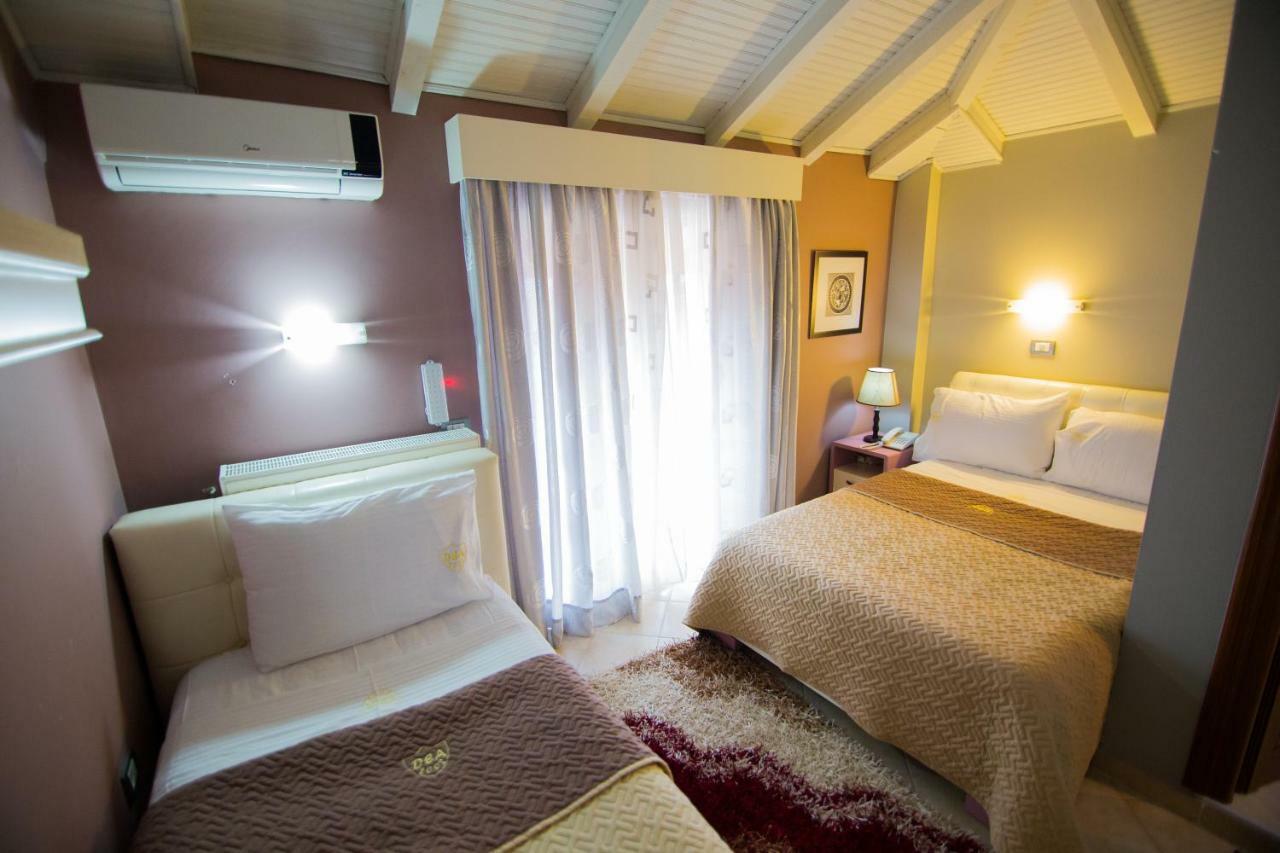 Dea Hotel 2002 Korça Kültér fotó