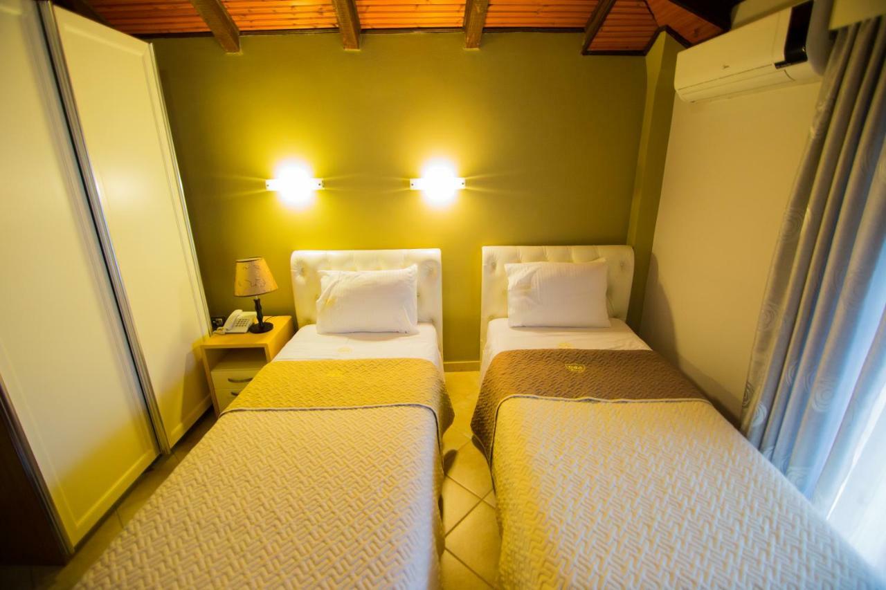 Dea Hotel 2002 Korça Kültér fotó
