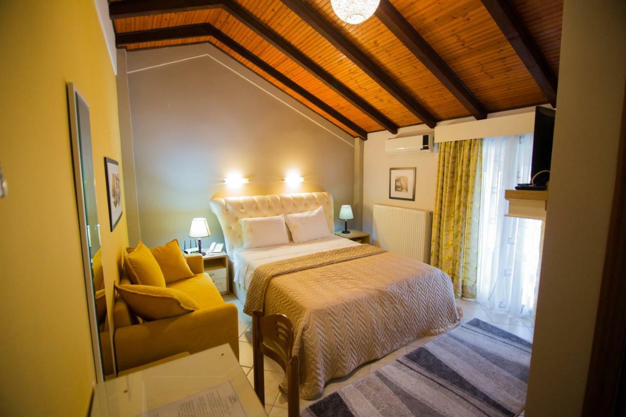 Dea Hotel 2002 Korça Kültér fotó